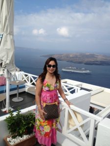 在医院上班的邻居姐姐，她穿了黑色丝袜拍照的腿很好看