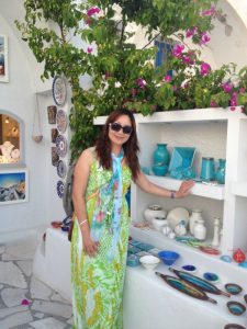 在医院上班的邻居姐姐，她穿了黑色丝袜拍照的腿很好看