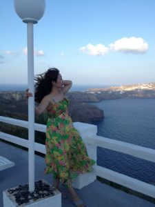 在医院上班的邻居姐姐，她穿了黑色丝袜拍照的腿很好看