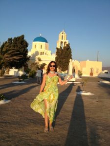 在医院上班的邻居姐姐，她穿了黑色丝袜拍照的腿很好看