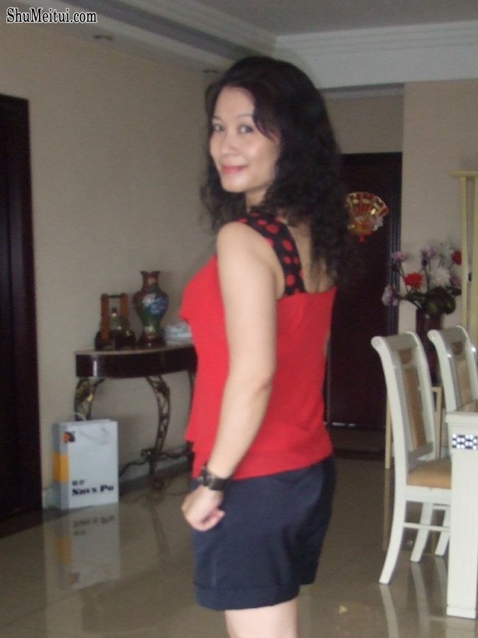 爱穿高跟秀腿的洁阿姨[第4张/共5张]