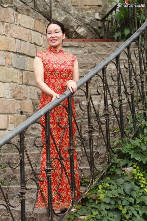 旗袍熟妇们的性感外拍有几个还穿了肉丝[第14张/共53张]