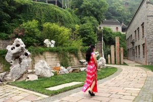 旗袍熟妇们的性感外拍有几个还穿了肉丝