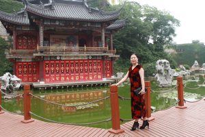 旗袍熟妇们的性感外拍有几个还穿了肉丝