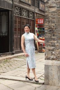 旗袍熟妇们的性感外拍有几个还穿了肉丝