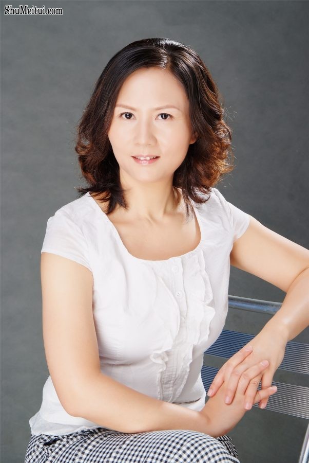 风韵熟女卓玛【9P】[第1张/共9张]