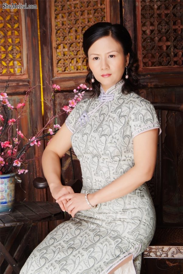 风韵熟女卓玛【9P】[第5张/共9张]