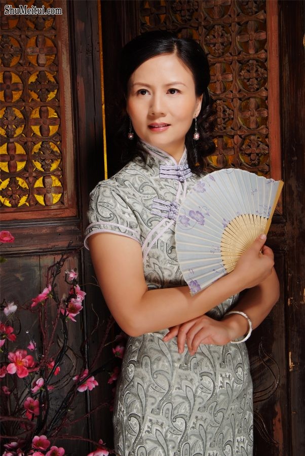 风韵熟女卓玛【9P】[第8张/共9张]