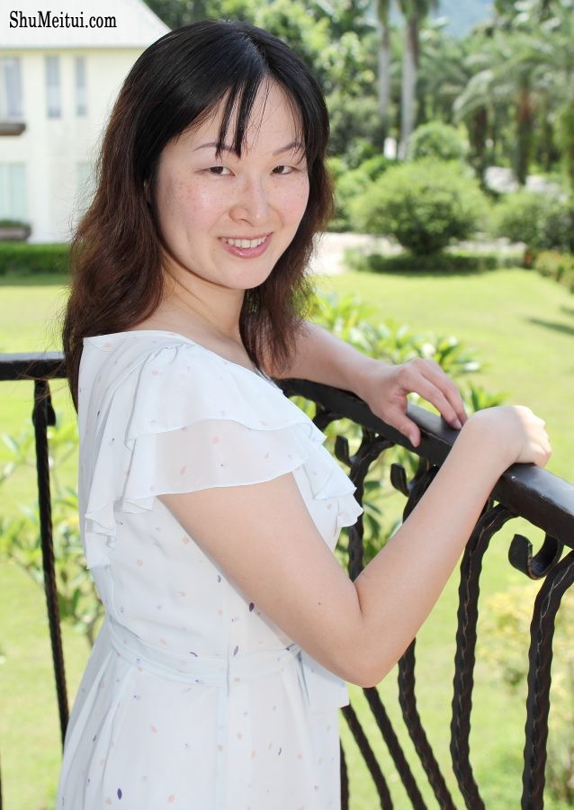 熟女Elin姐美好风景里的玉腿[第17张/共26张]