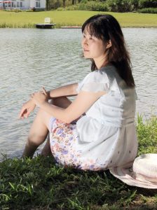 熟女Elin姐美好风景里的玉腿