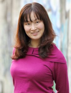 Elin姐是一位喜欢穿丝袜的丰满女人