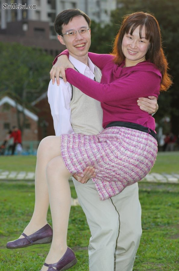 Elin姐是一位喜欢穿丝袜的丰满女人[第7张/共8张]