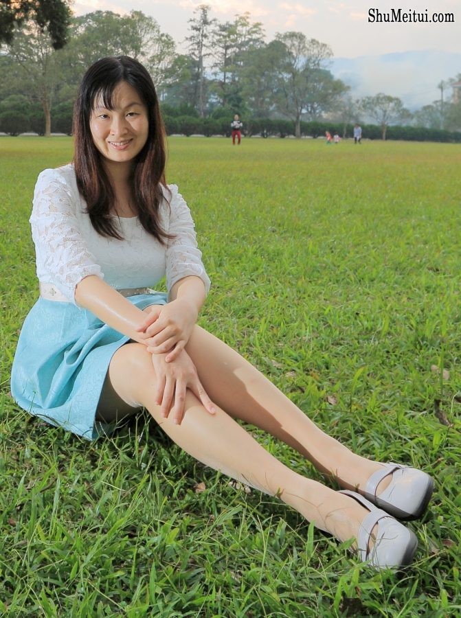 Elin姐的老公给她在野外拍照[第24张/共24张]