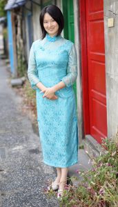 熟女Elin姐优雅旗袍坚挺的胸脯是亮点