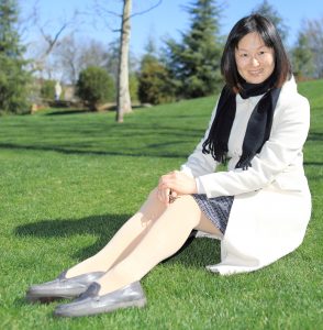 Elin姐走到哪里都是肉丝不离腿