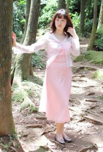 成熟丰满优雅的Elin姐野外肉丝脚