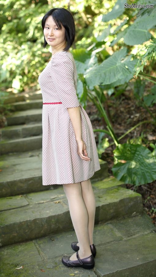 气质Elin姐质感肉丝袜[第5张/共12张]