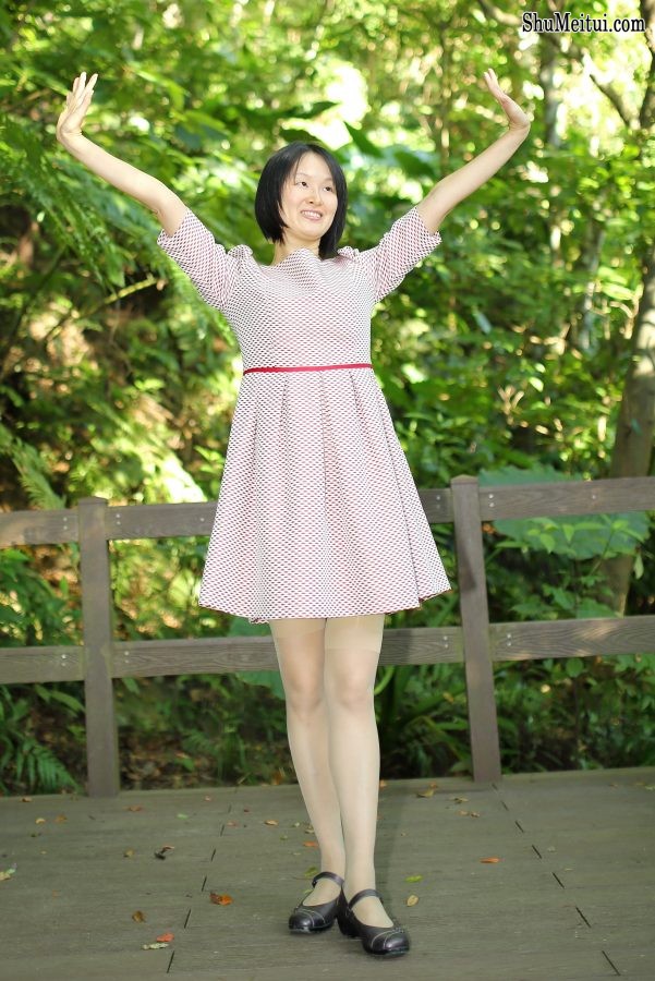 气质Elin姐质感肉丝袜[第7张/共12张]