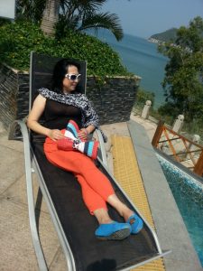 来自浙江的丽花姐上衣透视性感