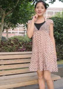 小女友me小妞肉丝腿运动鞋