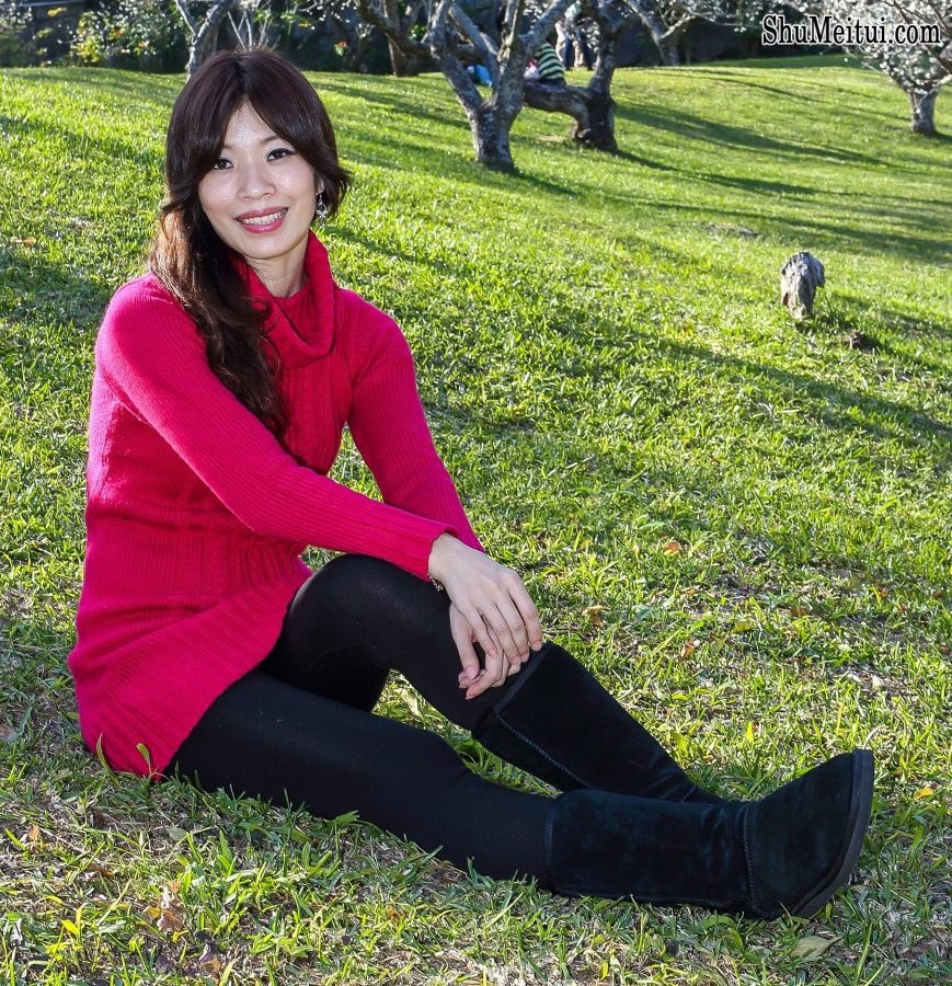 表嫂春日里穿裤袜靴子外拍[第1张/共11张]