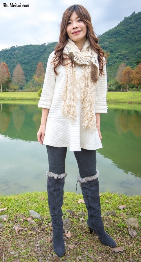 喜欢拍照的表嫂穿上了牛仔裤高跟靴子[第1张/共30张]