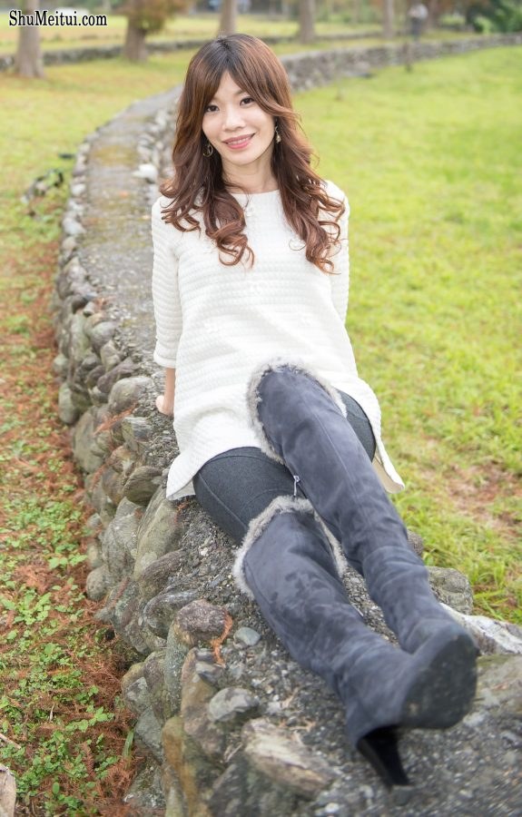 喜欢拍照的表嫂穿上了牛仔裤高跟靴子[第22张/共30张]