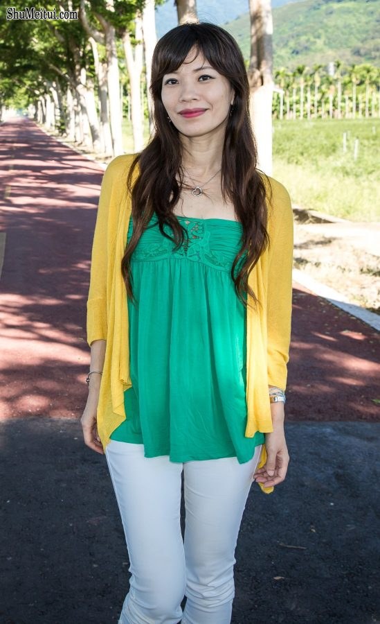 轻熟女嫂子穿了一双漂亮的凉鞋[第10张/共10张]