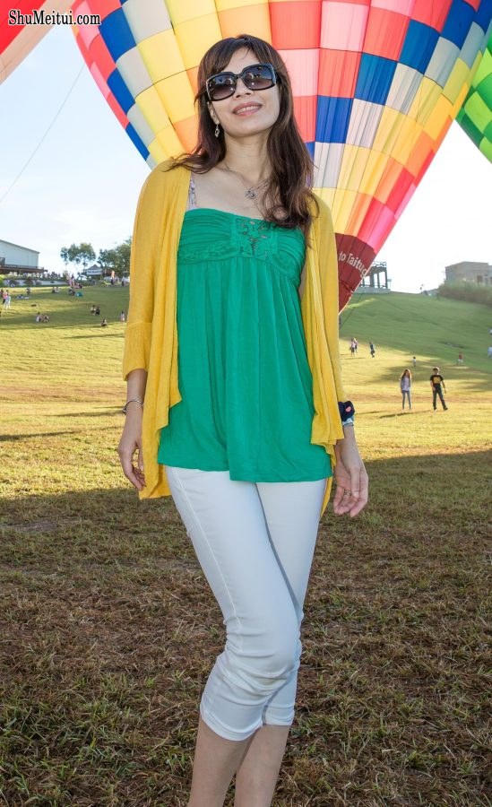 轻熟女嫂子穿了一双漂亮的凉鞋[第5张/共10张]