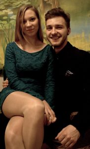 欧美生活照之穿丝袜的金发美腿