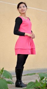 在公司做财务的会计熟女韩姐的厚丝袜靴子1