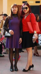 胡艳阿姨细高跟美腿