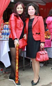 胡艳阿姨新年秀黑丝袜美腿