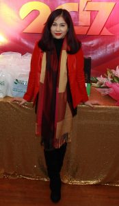 胡艳阿姨新年秀黑丝袜美腿