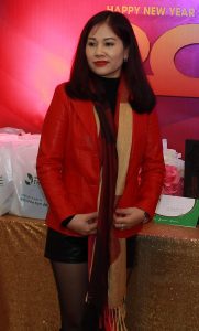 胡艳阿姨新年秀黑丝袜美腿