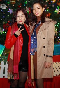 胡艳阿姨新年秀黑丝袜美腿