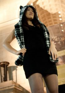 有气质的L嫂黑丝袜细跟靴子