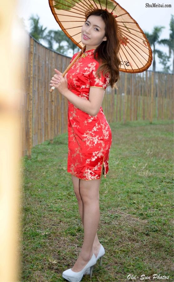 小庭红色超短旗袍高跟美腿[第13张/共24张]