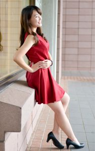 小竹穿着还是有些保守的