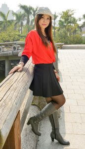 三位成熟姐姐三次出击————芝姐靴子配丝袜