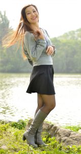 三位成熟姐姐再次出击——芝姐黑丝袜靴子