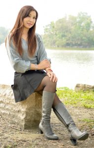 三位成熟姐姐再次出击——芝姐黑丝袜靴子