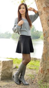 三位成熟姐姐再次出击——芝姐黑丝袜靴子