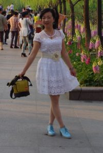 卡儿薇儿两姐妹外出肉丝真是无丝不欢