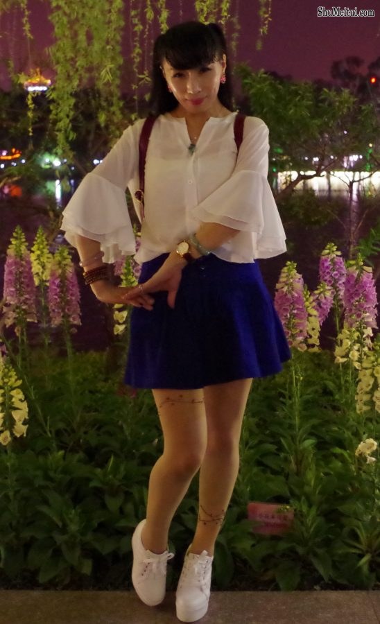 卡儿薇儿两姐妹外出肉丝真是无丝不欢[第24张/共25张]