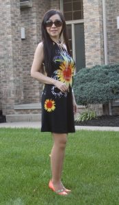 富婆罗斯豪宅名车灰丝袜高跟