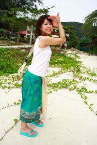 尹嫂年轻时海边度假