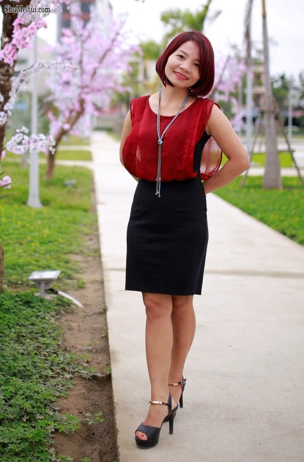 两位远房表嫂一起出来秀腿[第13张/共19张]