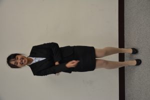 一群穿制服女孩儿们的肉丝高跟培训礼仪1