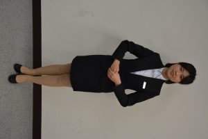 一群穿制服女孩儿们的肉丝高跟培训礼仪1